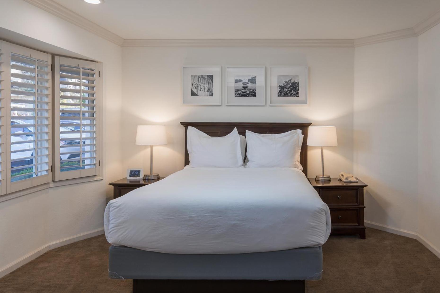 Saratoga Oaks Lodge Room photo