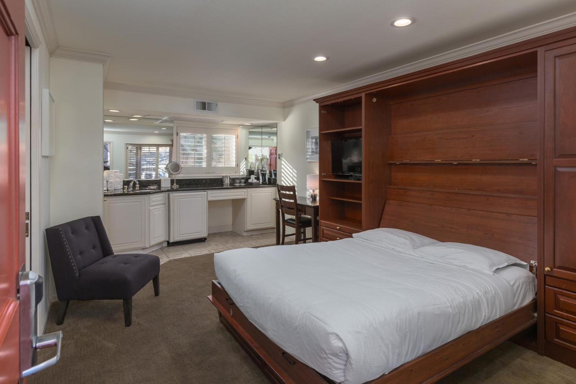 Saratoga Oaks Lodge Room photo