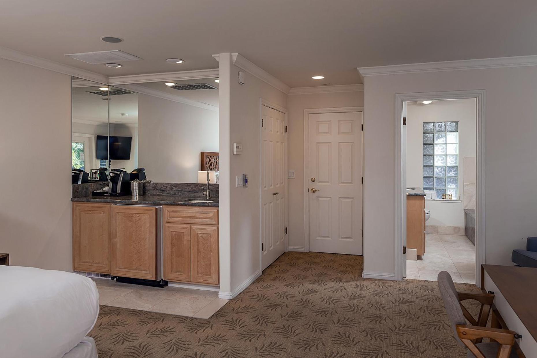 Saratoga Oaks Lodge Room photo