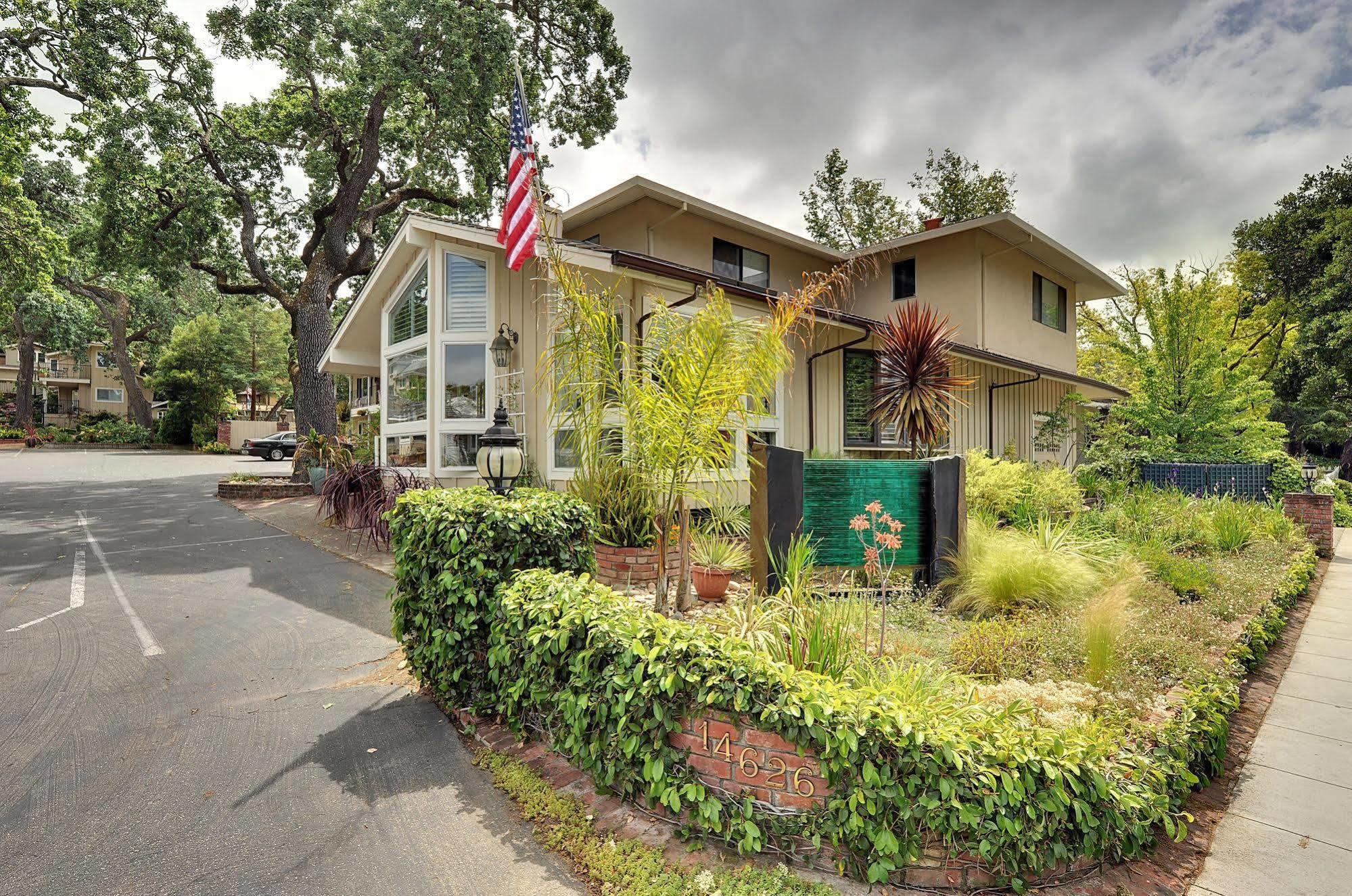 Saratoga Oaks Lodge Exterior photo
